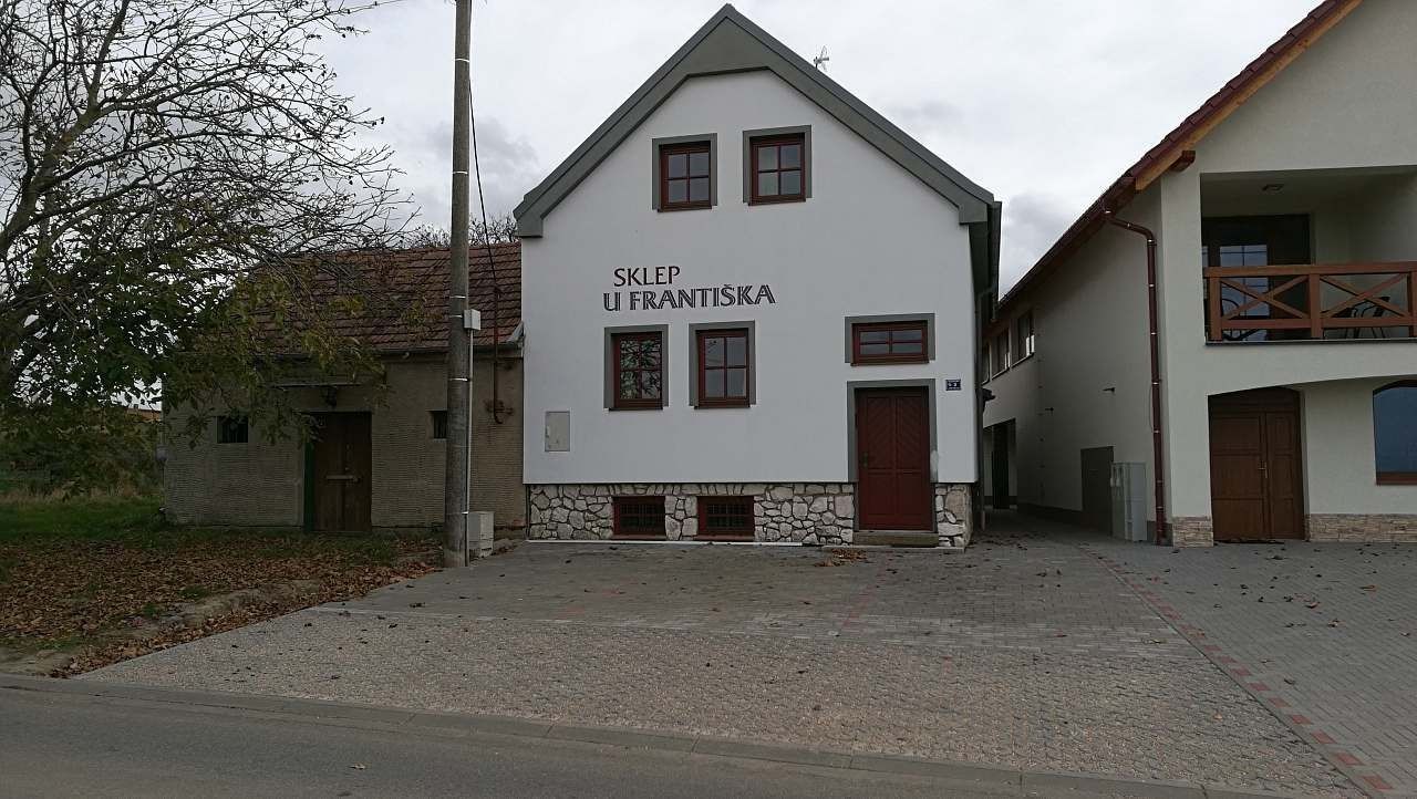 Chaty, Velké Bílovice, Jihomoravský kraj - 1