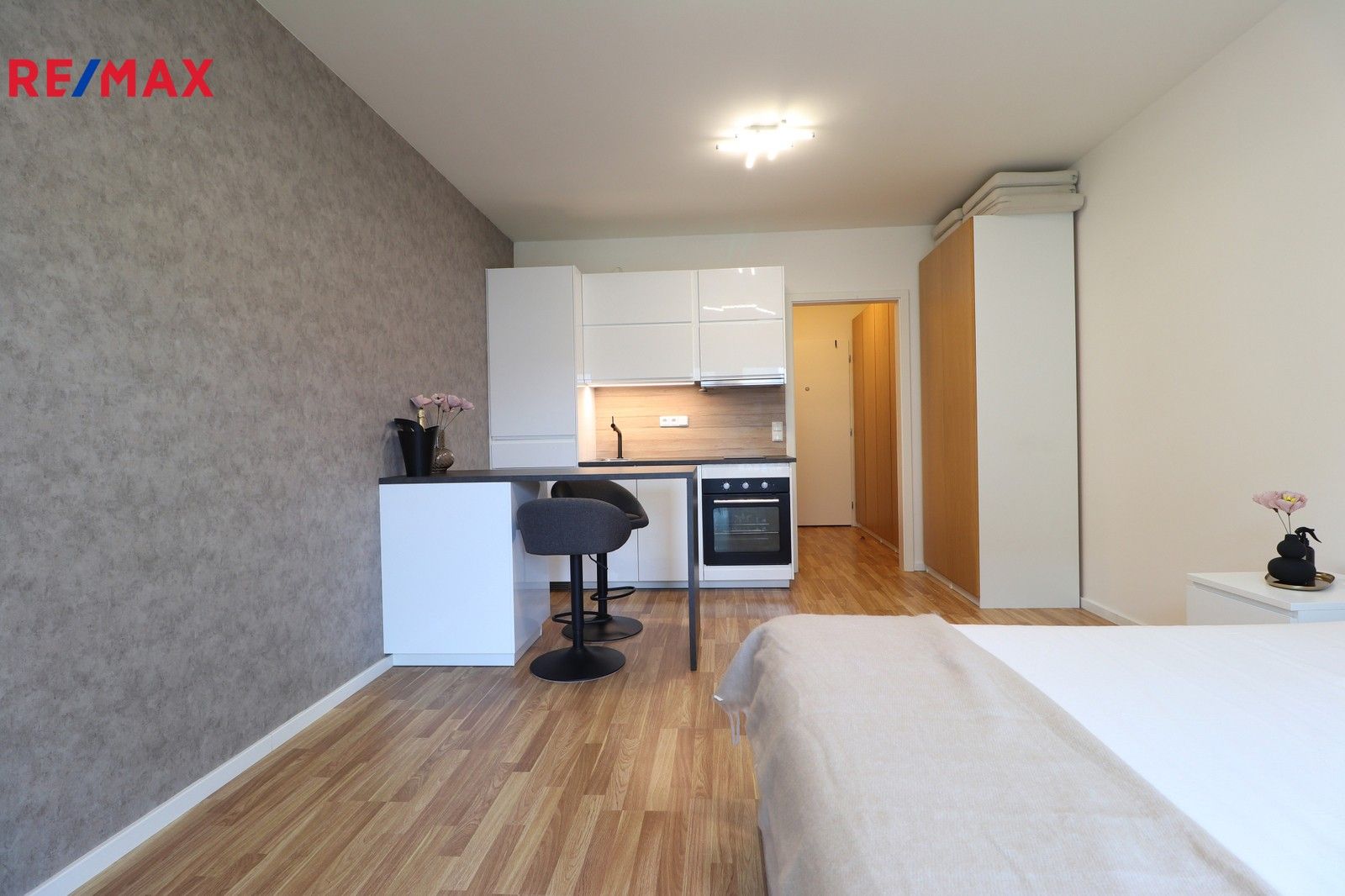 Prodej byt 1+kk - Novovysočanská, Praha, 34 m²