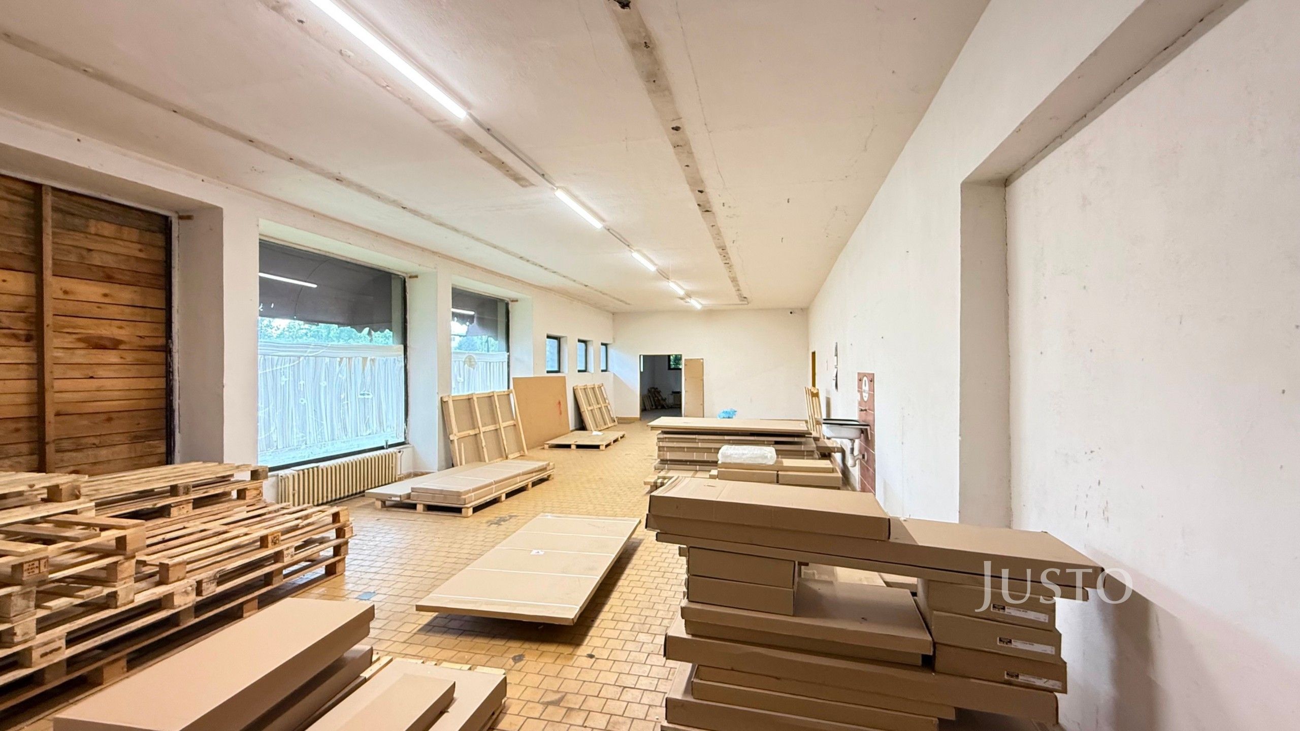 Sklad · 280 m² · Nádražní  , Krupka Vrchoslav - 4