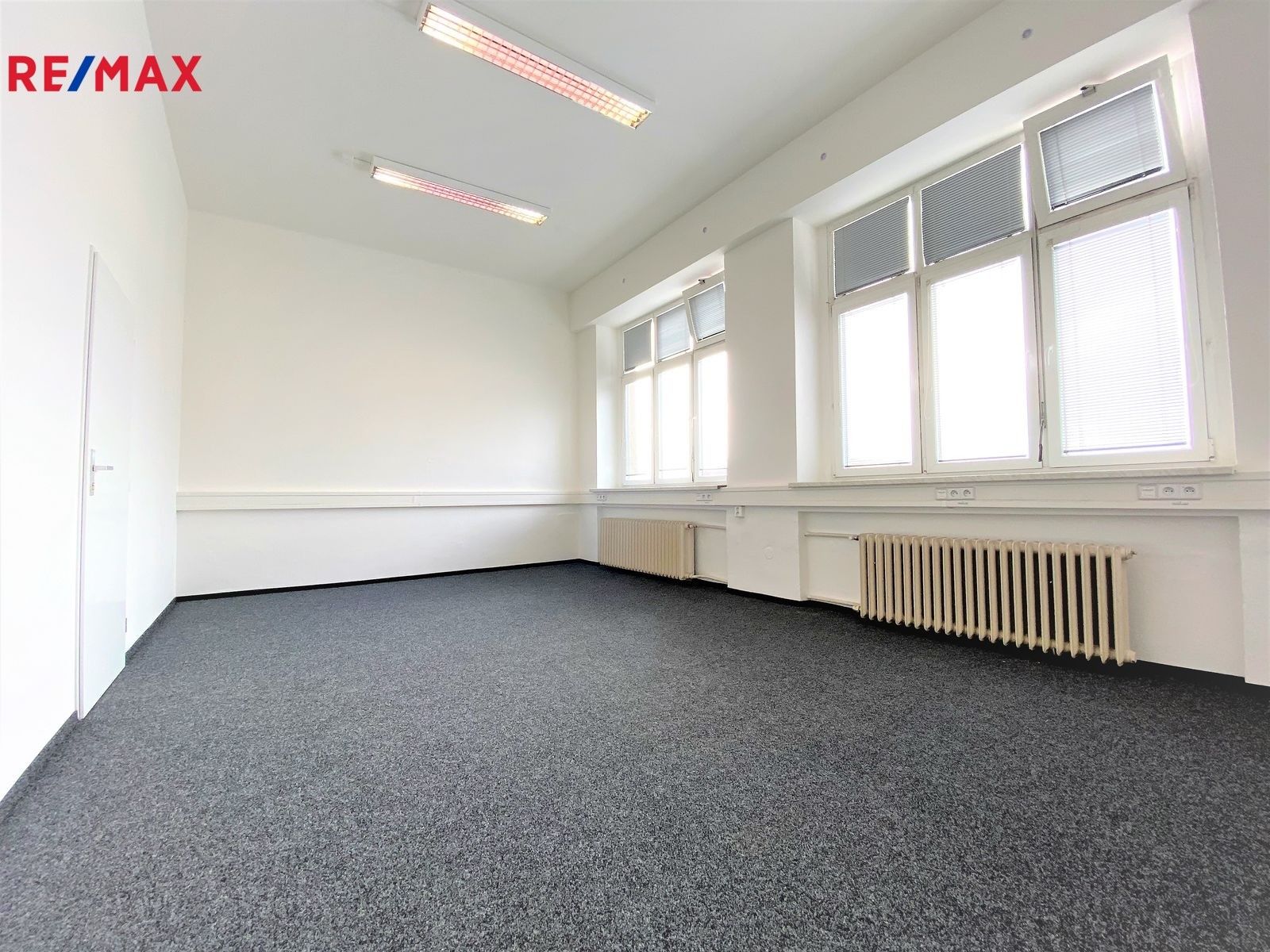 Kanceláře, Pražská třída, Hradec Králové, 50 m²