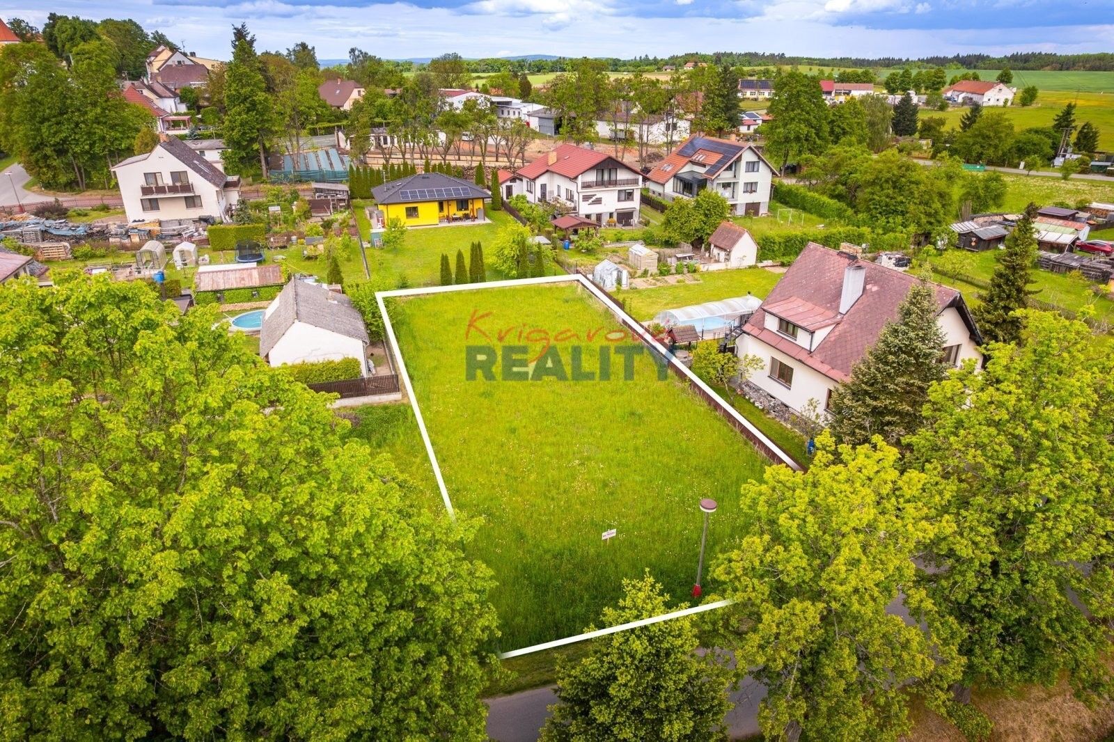 Pozemek pro bydlení, 860 m²