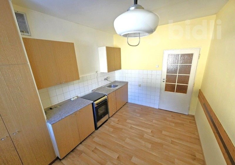 Pronájem byt 2+1 - Benešovo nábřeží, Zlín, 70 m²