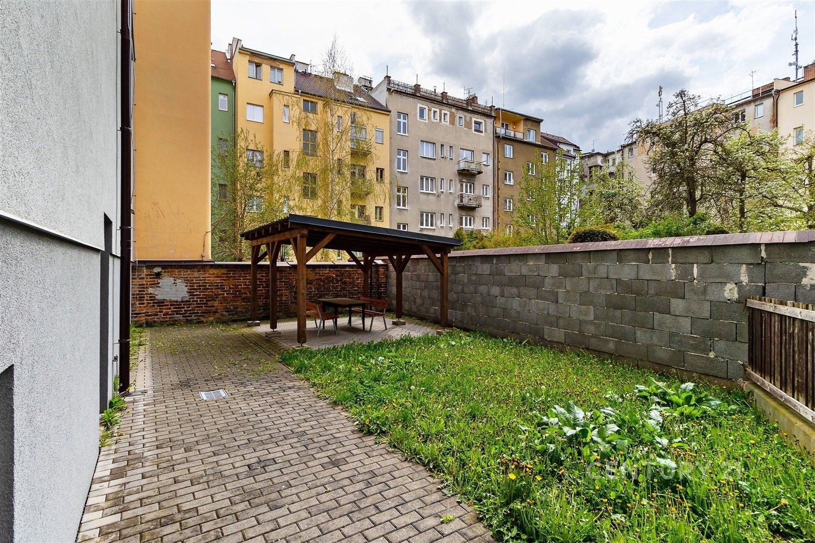 Pronájem byt - Na Belánce 2172, Plzeň Jižní Předměstí, 18 m² - 5