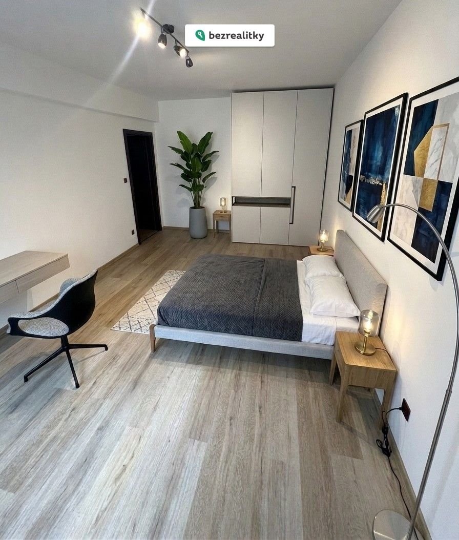 1+1, Sokolská 1793, Praha Nové Město, 40 m² - 1