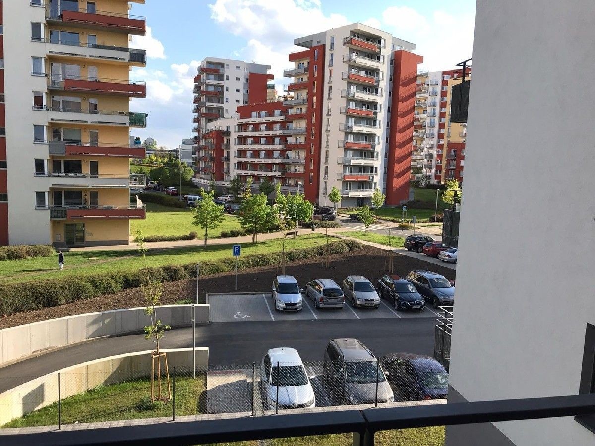 Pronájem byt 2+kk - Miroslava Hajna, Praha - Letňany, 60 m² - 5