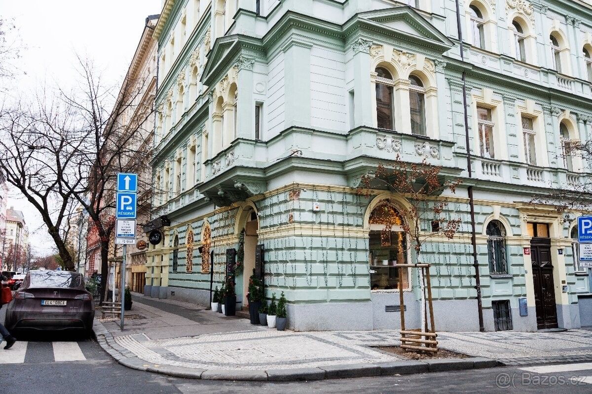 Restaurace, Praha, 120 00