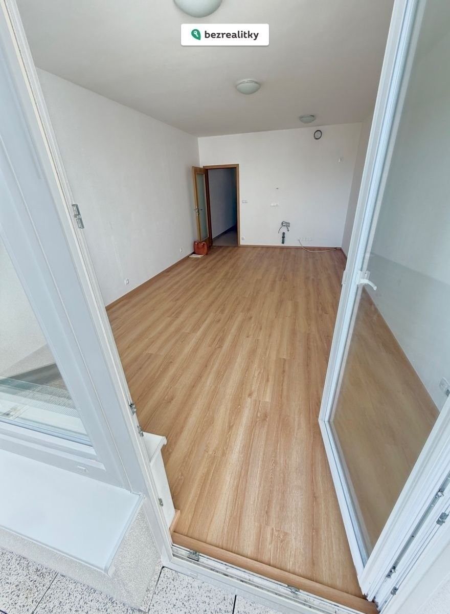 1+kk, Hornoměcholupská, Praha, 47 m²