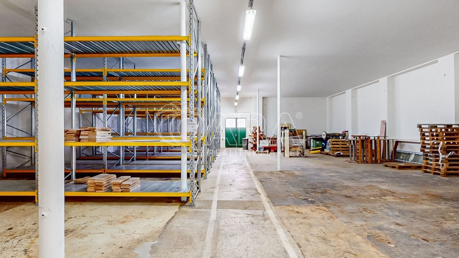 Sklady, Luby, 1 700 m² - 1