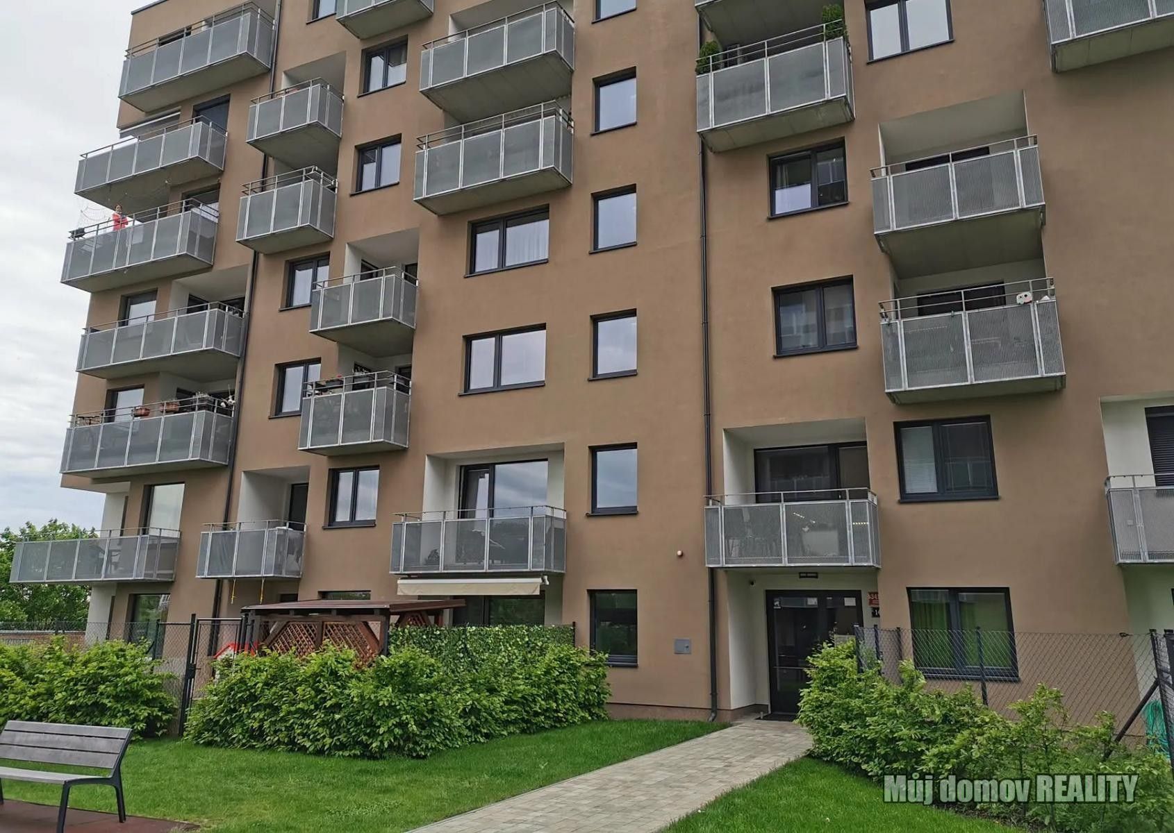 2+kk, Zvěřinova, Praha, 58 m² - 1