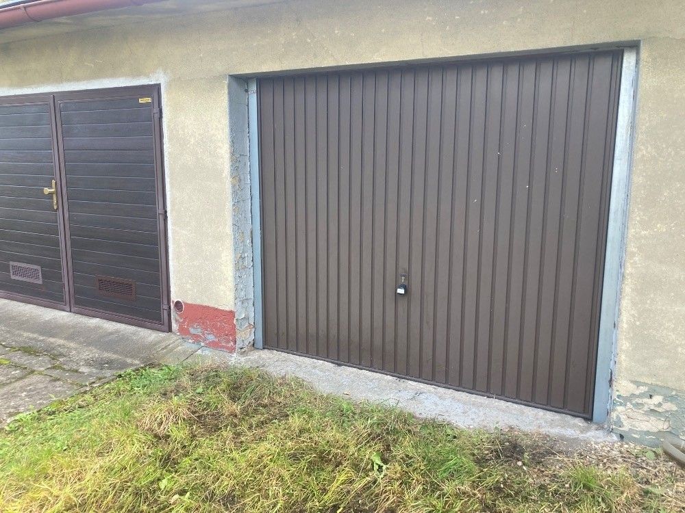 Garáže, Mladá Boleslav, 293 01 - 2