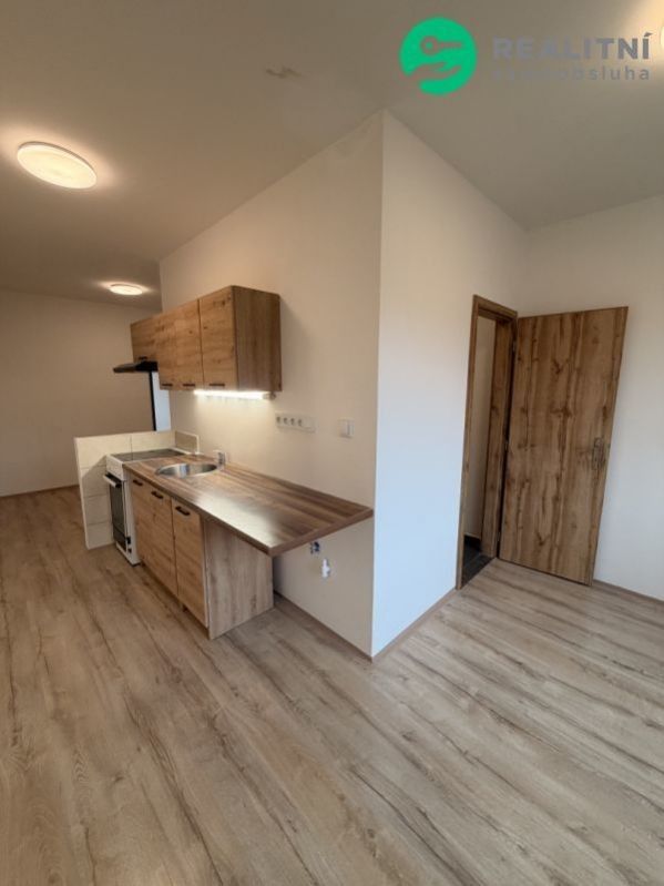 2+1, Školní pěšina, Chomutov, 59 m²