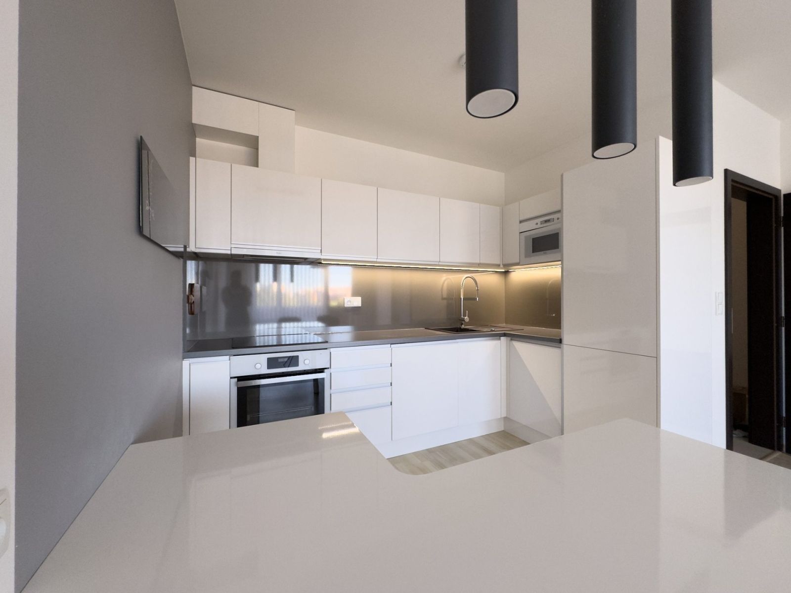 2+kk, Rudolfa Holeky, Praha - Černý Most, 65 m² - 1