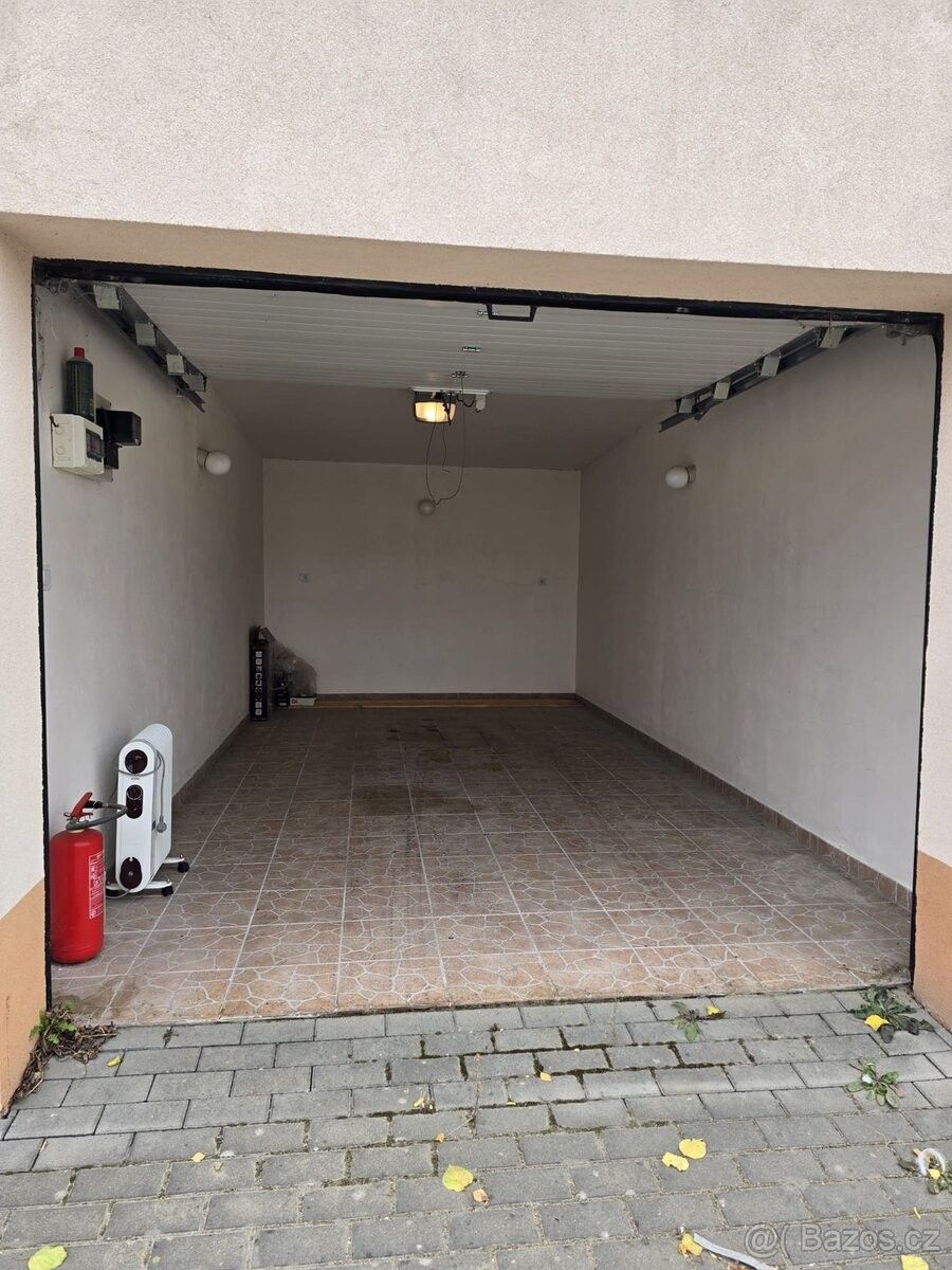 Garáž · 19 m² · Hulín, 768 24 - 2