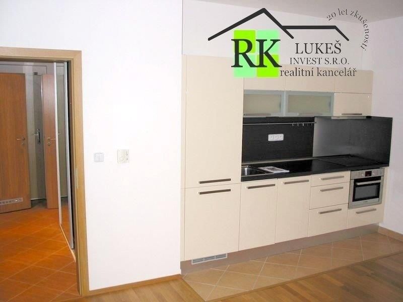 Pronájem byt - Praha, 155 00