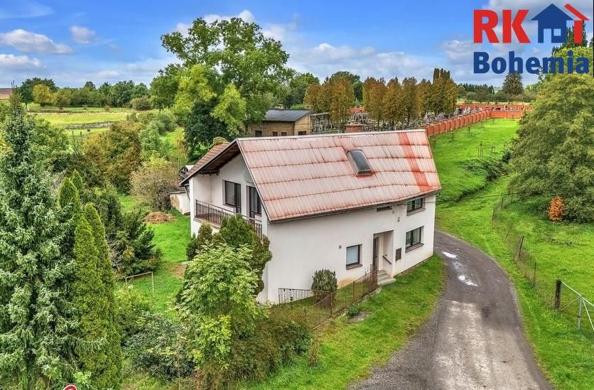 Prodej rodinný dům - V Lipkách, Dolní Bousov, 220 m²