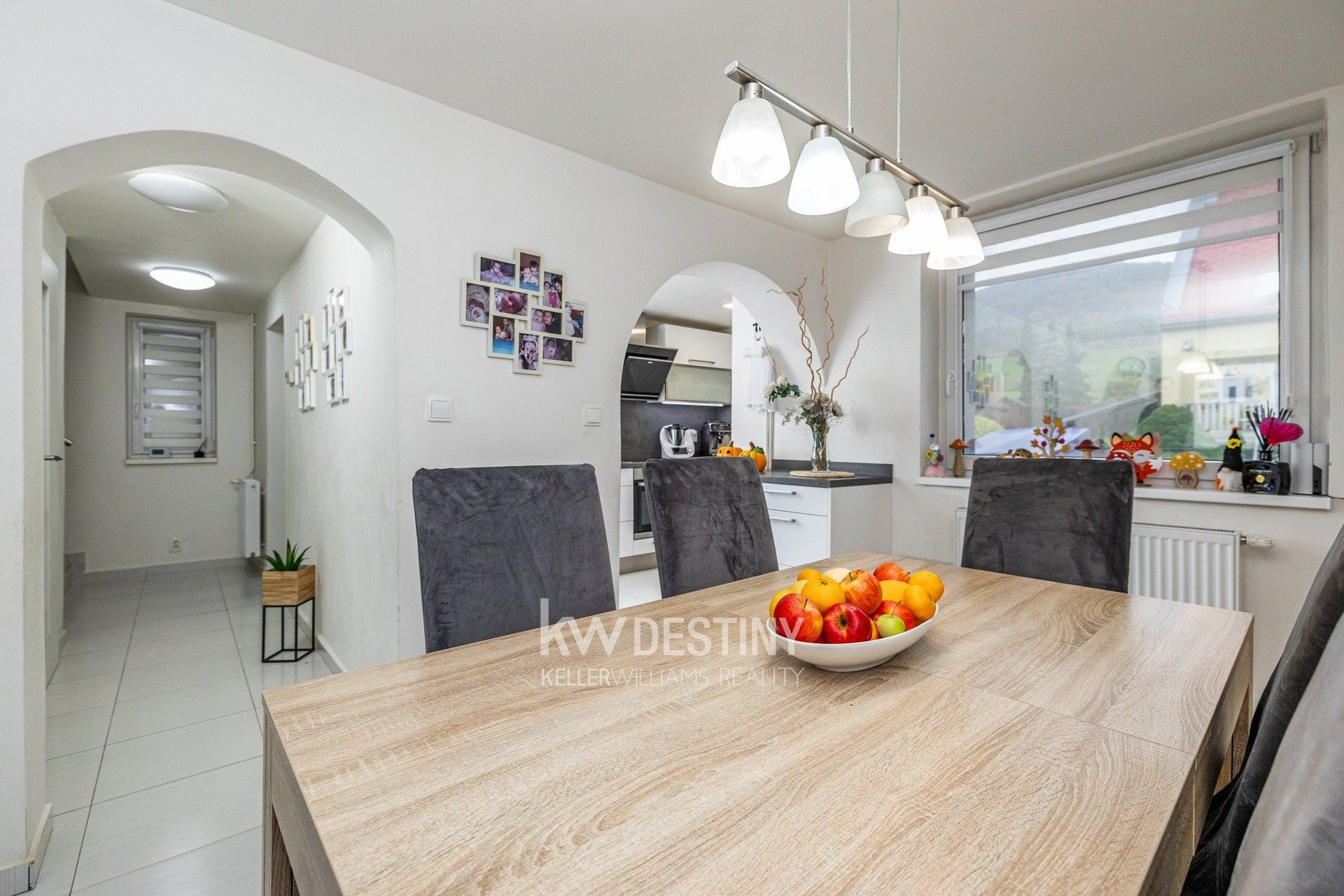 Prodej rodinný dům - Chlumecká, Chlumec, 260 m²