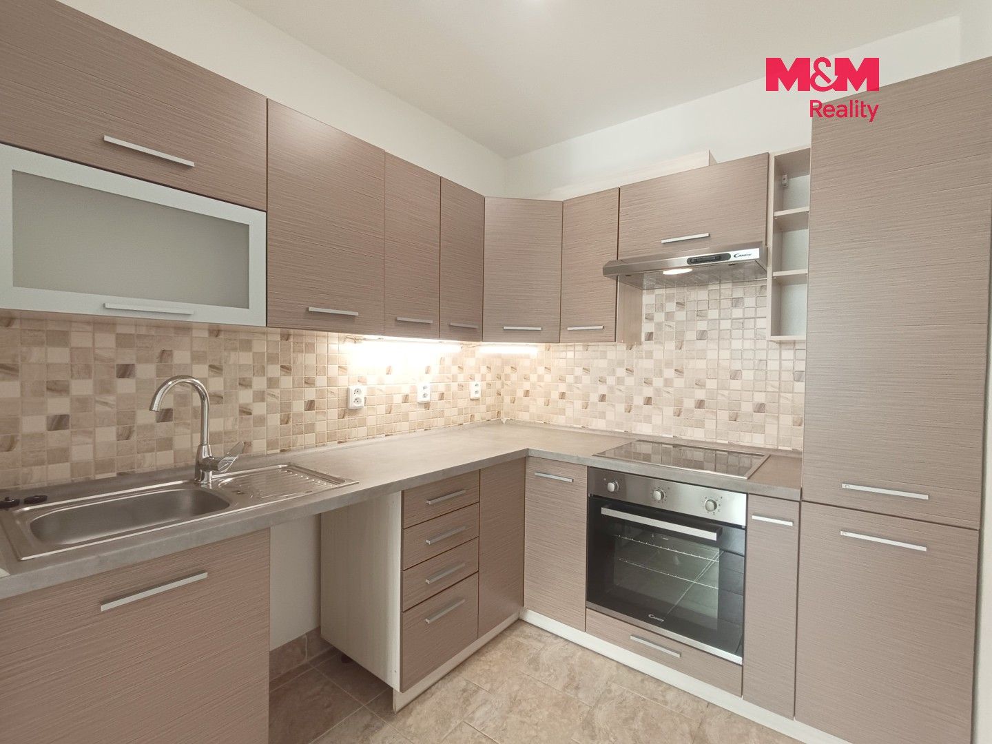 Pronájem byt 1+kk - Na Dolíkách, Slaný, 33 m² - 5
