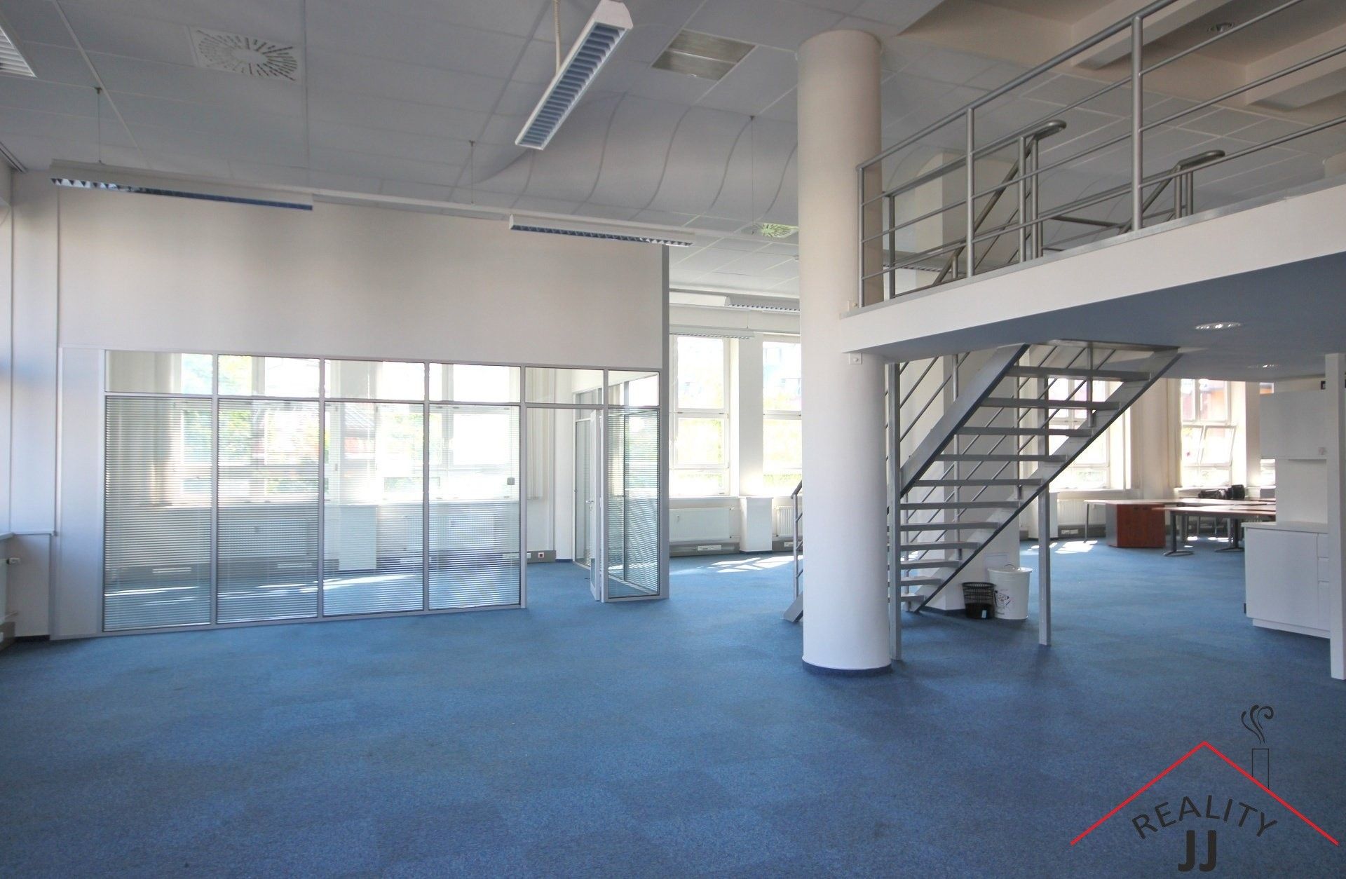 Pronájem kancelář - Na okraji, Praha, 650 m²