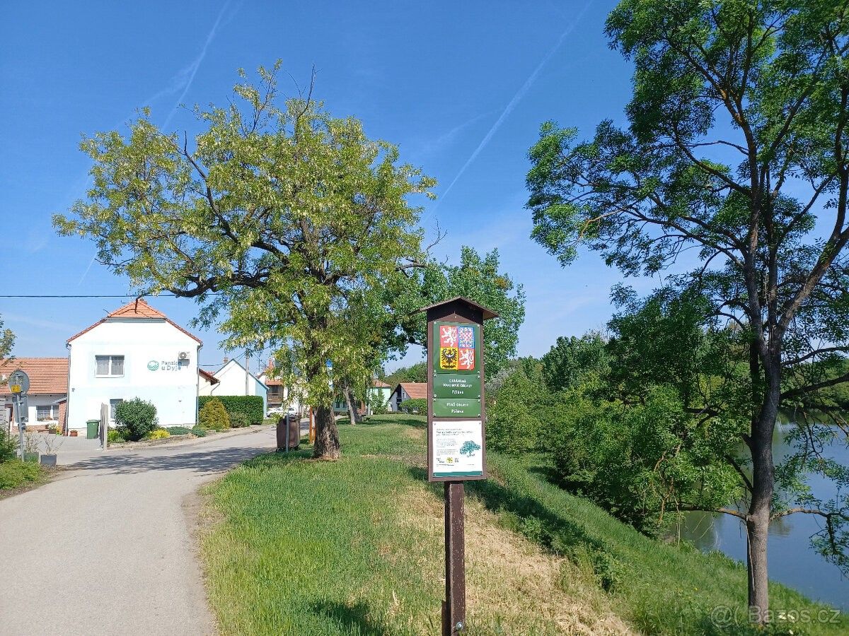 Prodej restaurace - Bulhary, 691 89