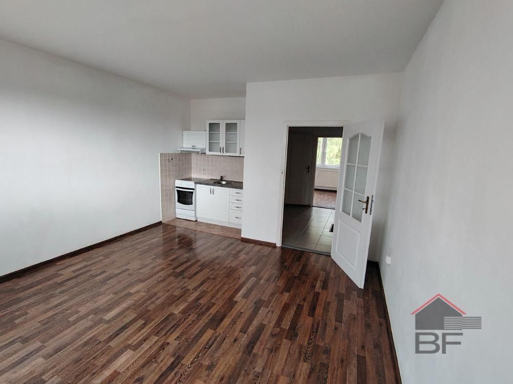 2+kk, Máchova  , Stráž pod Ralskem, 42 m² - 2