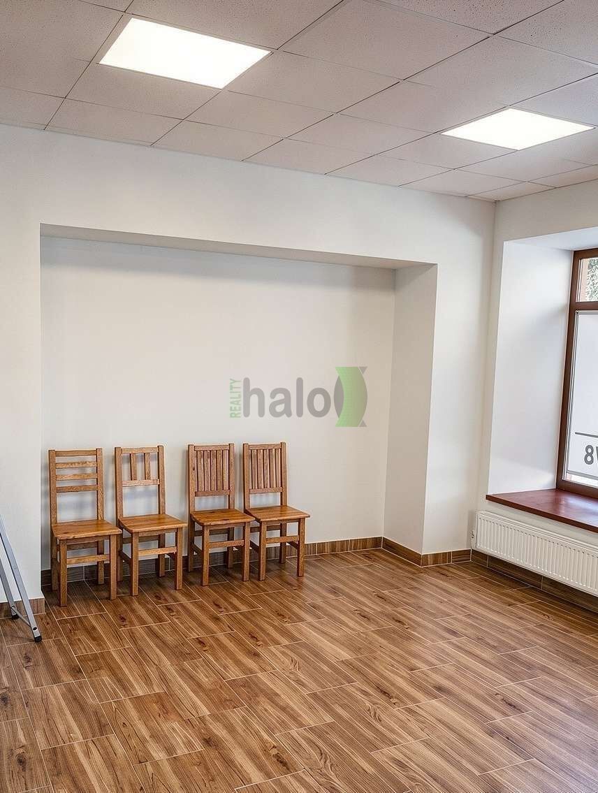 Obchodní prostory · 90 m² · Mírové Náměstí, Netolice - 3