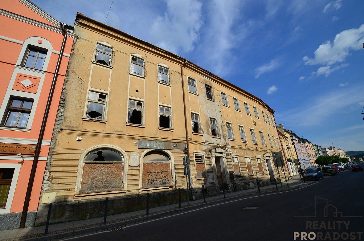 Ubytovací zařízení, 2 512 m²