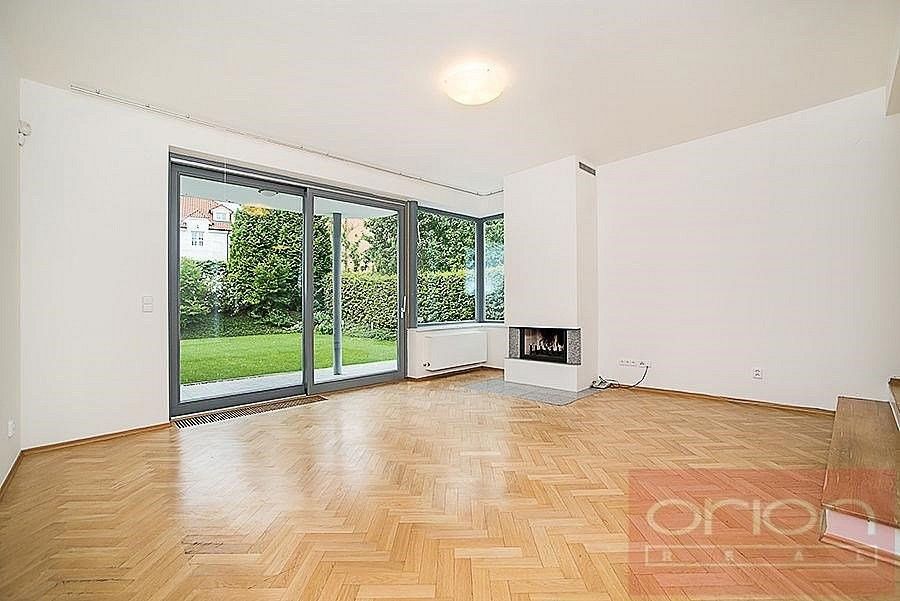 Rodinný dům · 230 m² · Praha - Nebušice, okres Praha 6, Hlavní město Praha - 4