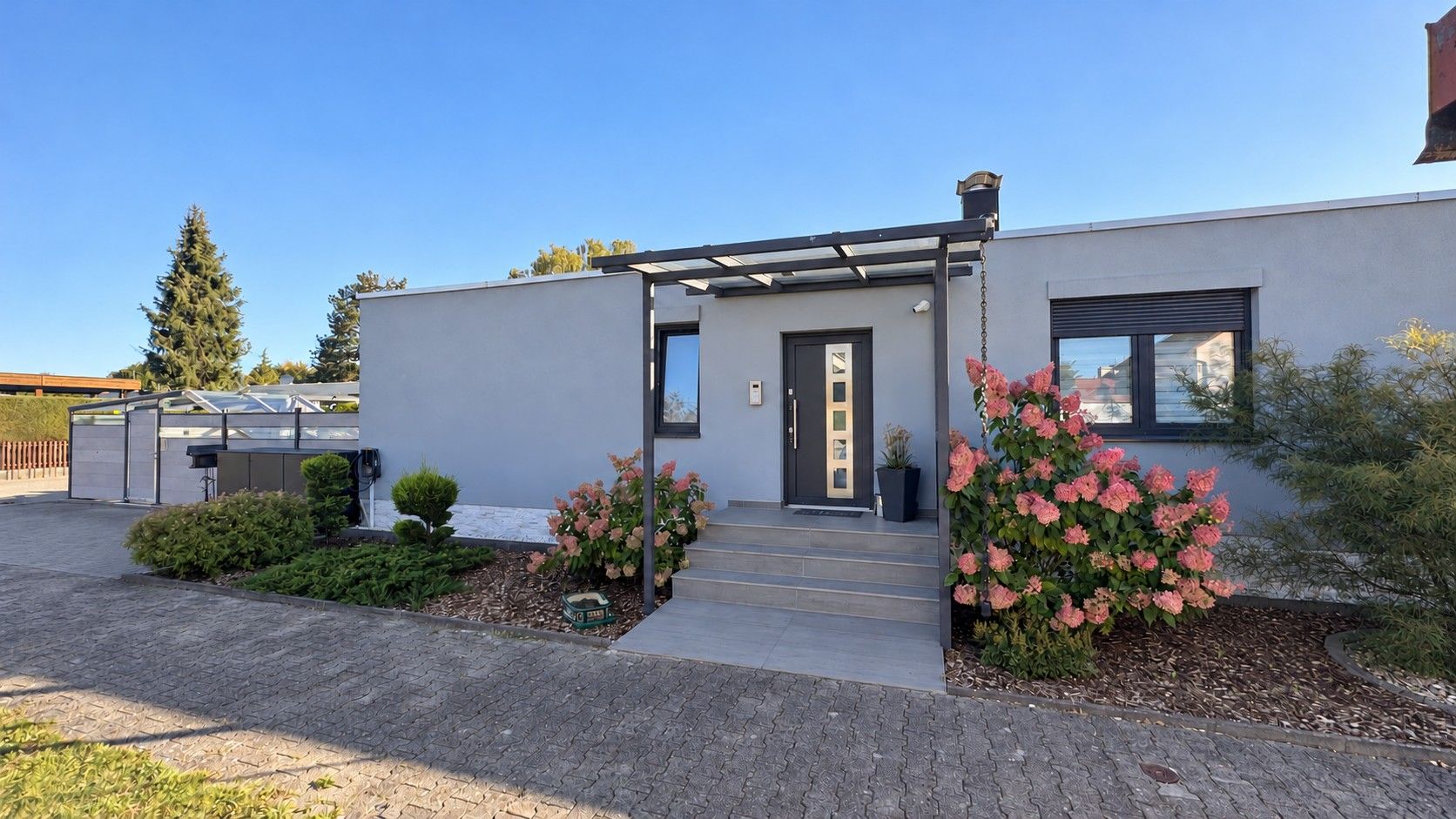 Rodinné domy, Kontakt: Lisa Tel.: 017670904071, , Bavorsko, 290 m² - 1