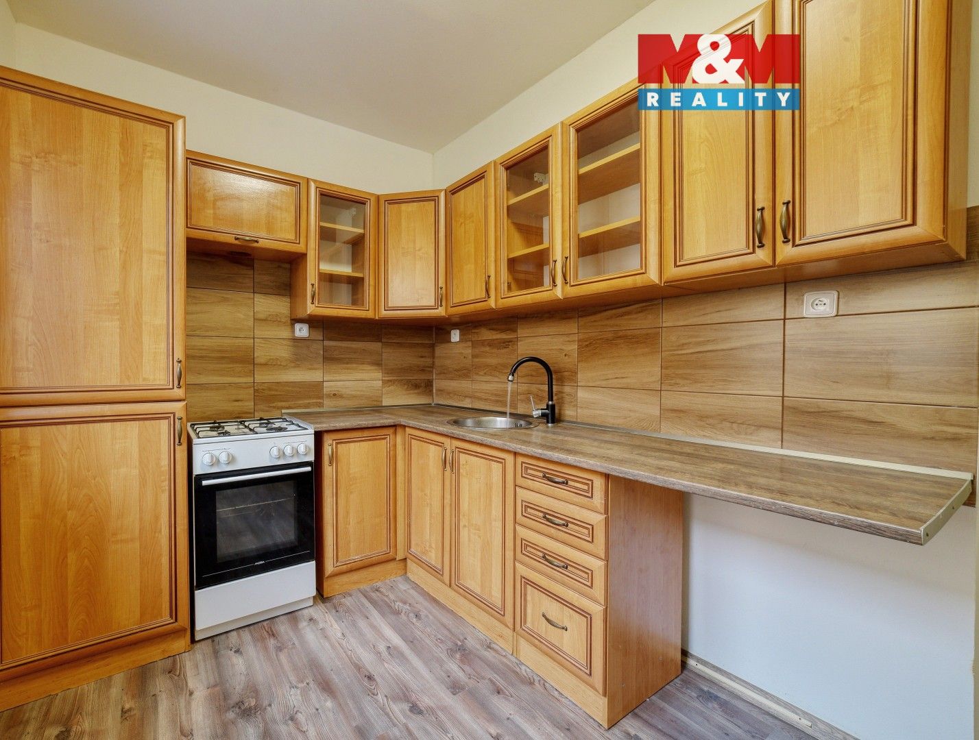 2+1, Karla Čapka, Habartov, 52 m²