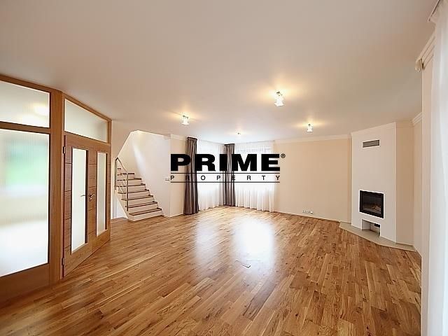 Pronájem rodinný dům - Nad hradním potokem 92, Praha Veleslavín, 350 m² - 5