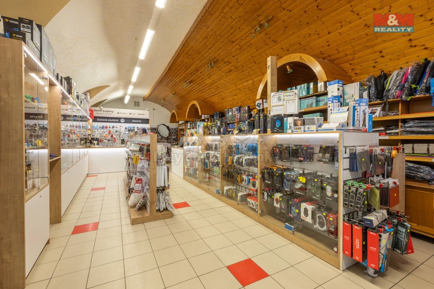 Prodej obchodní prostory - Mírové náměstí, Louny, 1 353 m²