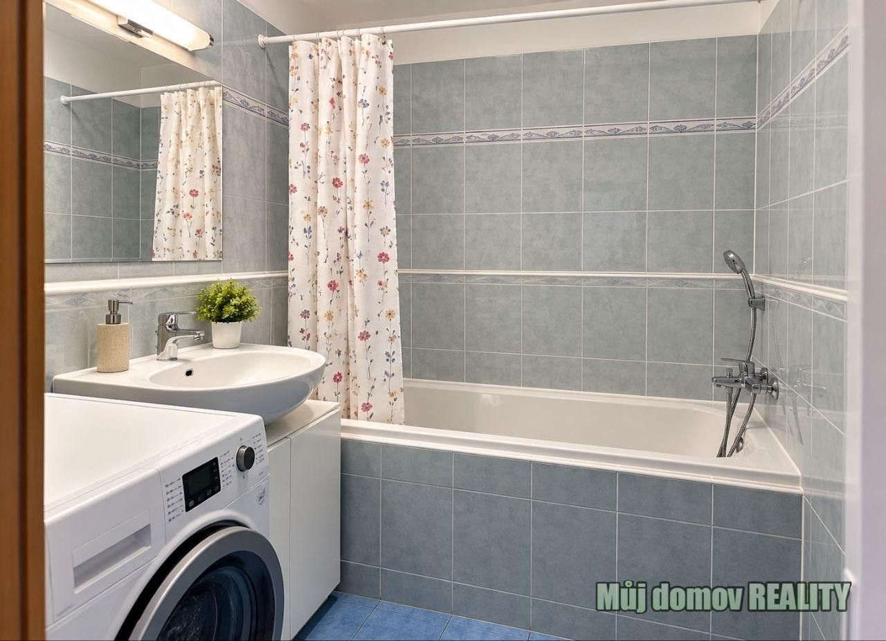 Pronájem byt 2+kk - Kudrnova, Praha, 65 m² - 5