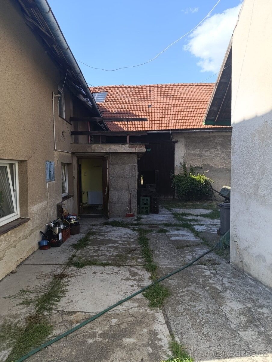 Rodinné domy, Ledčice, 277 08 - 2