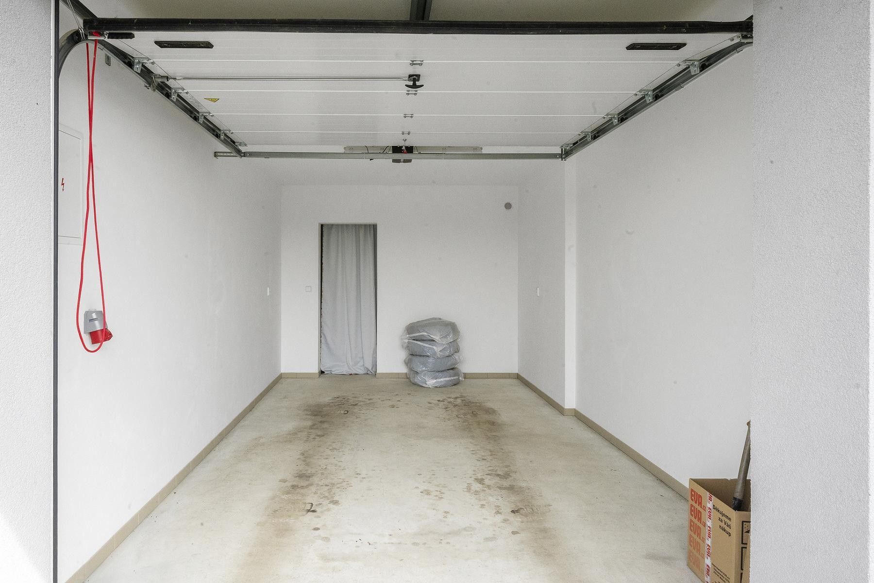 Prodej garáž - U Sladovny, Mýto, 26 m²