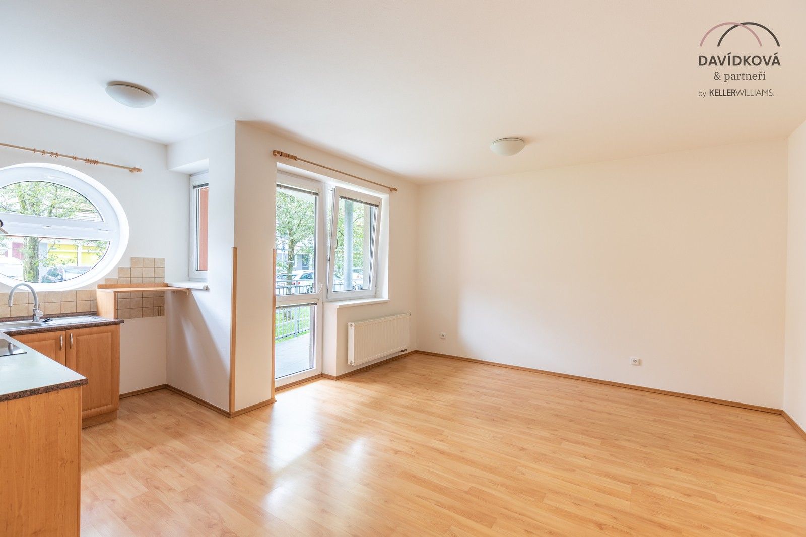 Pronájem byt 1+kk - Plesníkova, Zlín, 35 m²