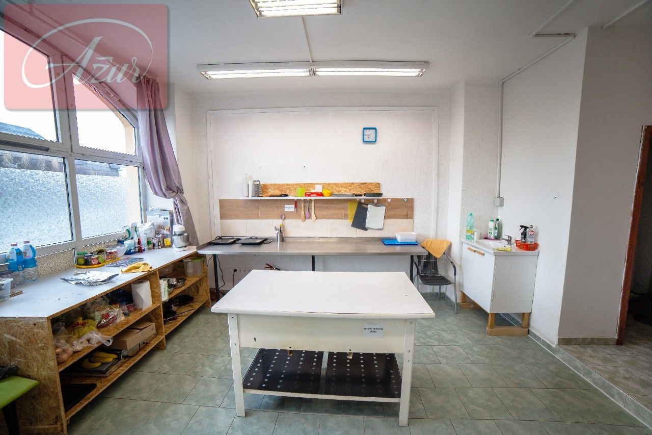 Pronájem obchodní prostory - Stará, Teplice, 42 m²