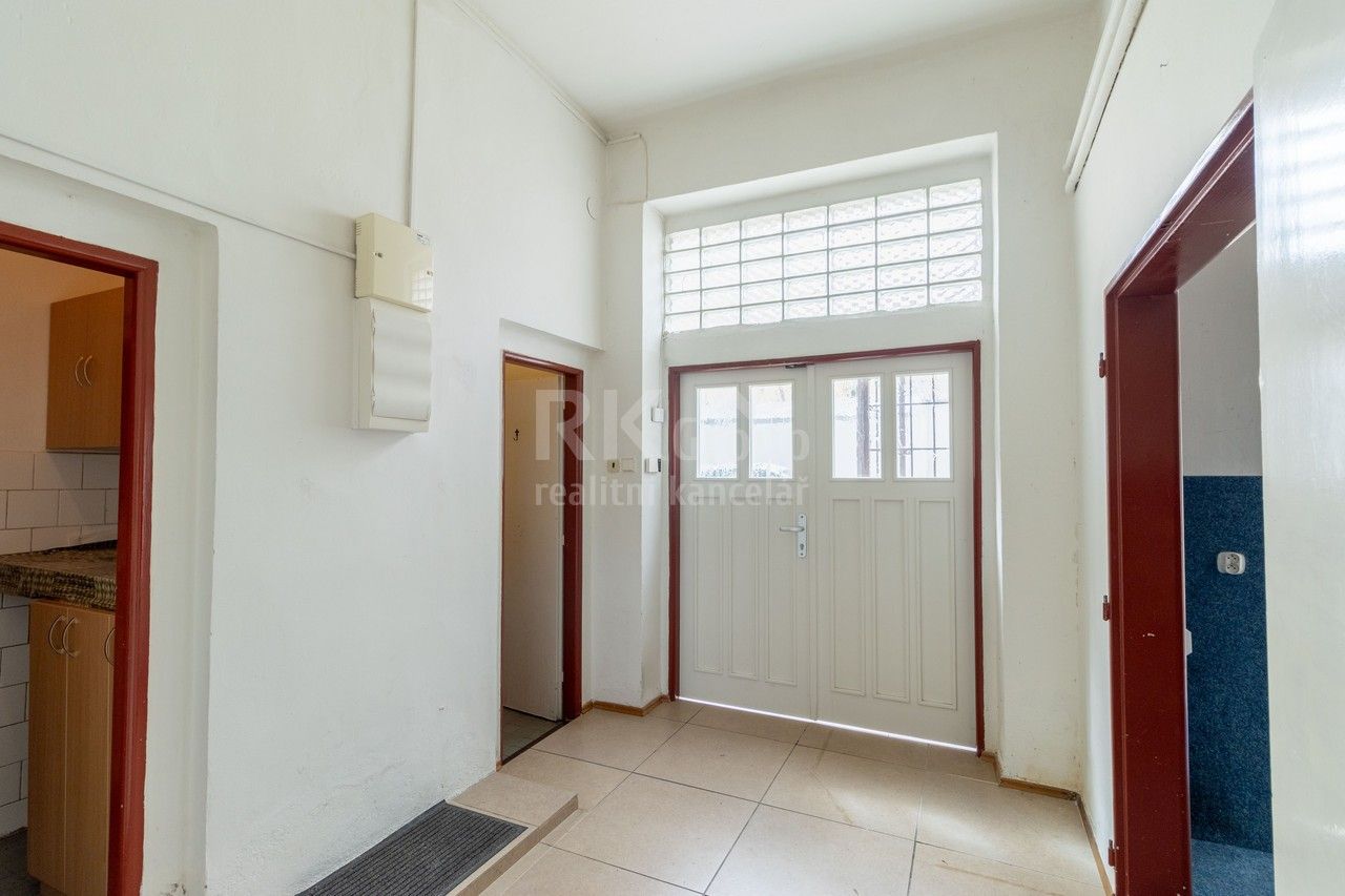 Kancelář · 180 m² · Na Neklance, Praha - 4