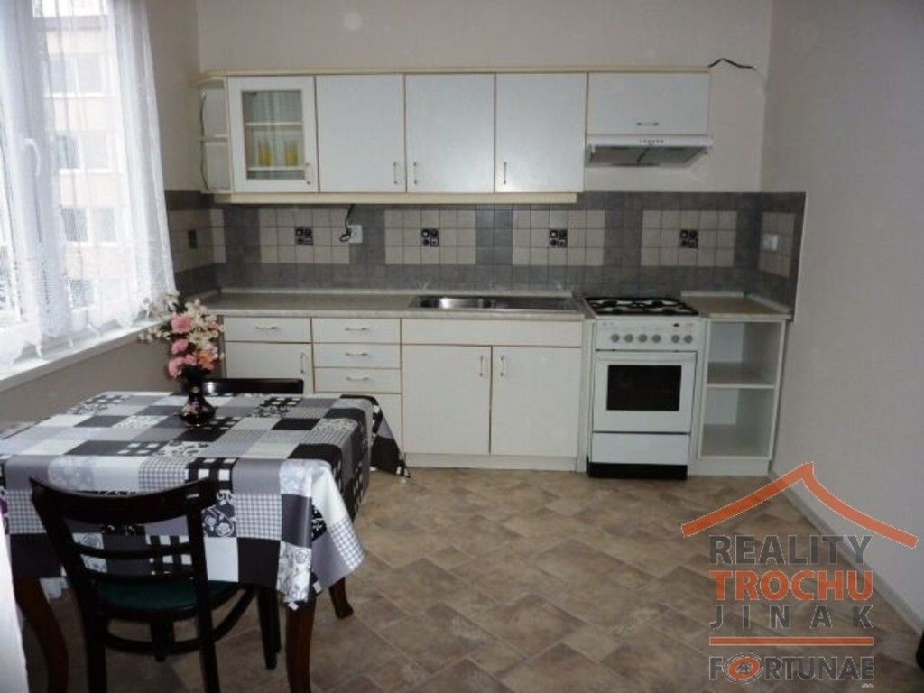 Prodej byt 1+1 - Hrdého, Hradec Králové, 38 m²