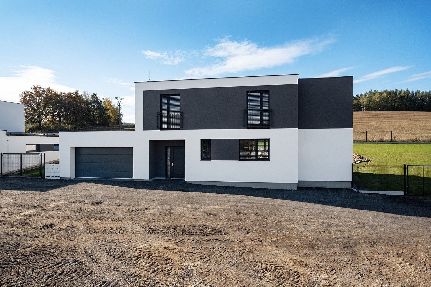 Rodinné domy, Bílkovice, okres Benešov, 164 m² - 1
