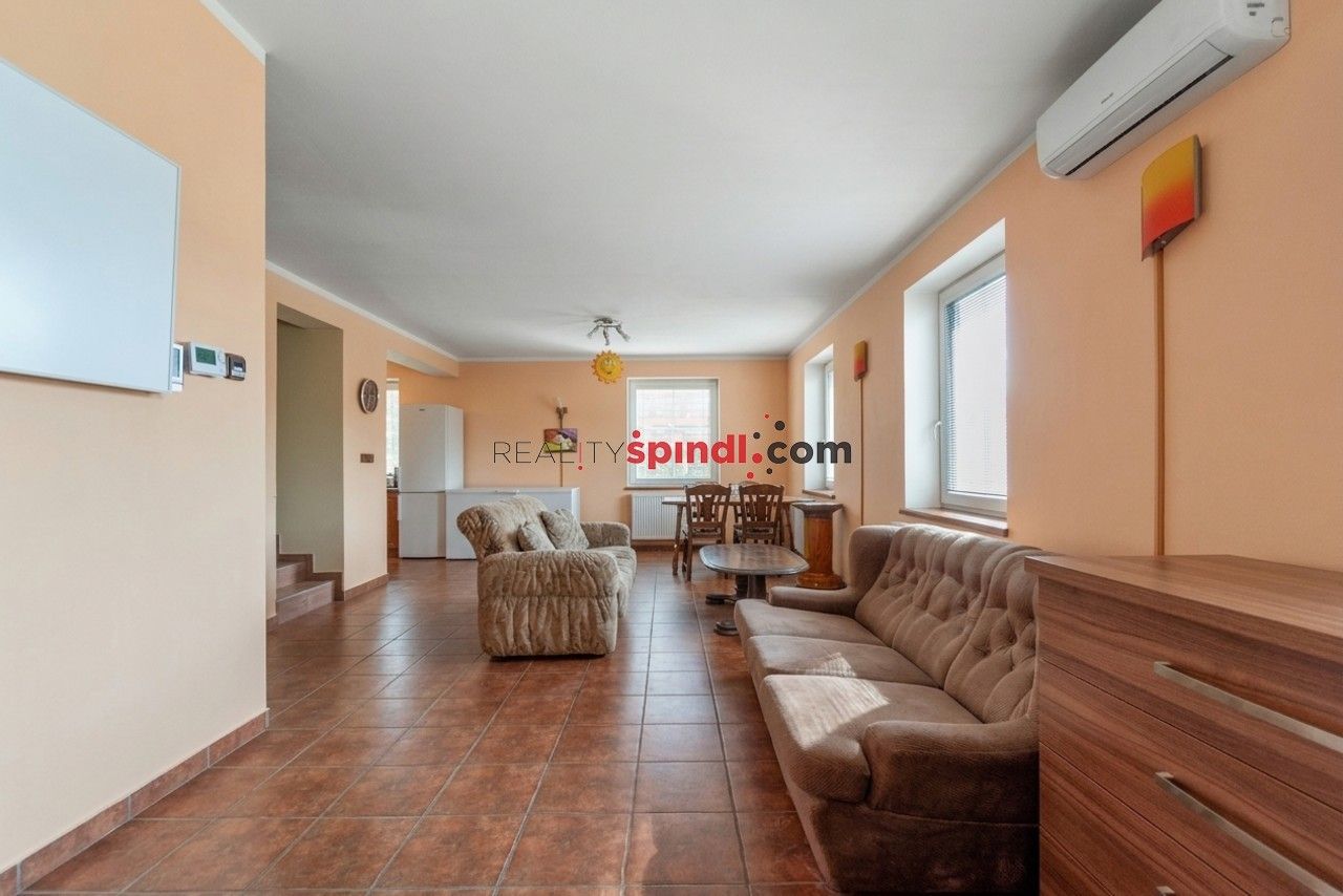 Prodej rodinný dům - Chvaleč, 188 m² - 5