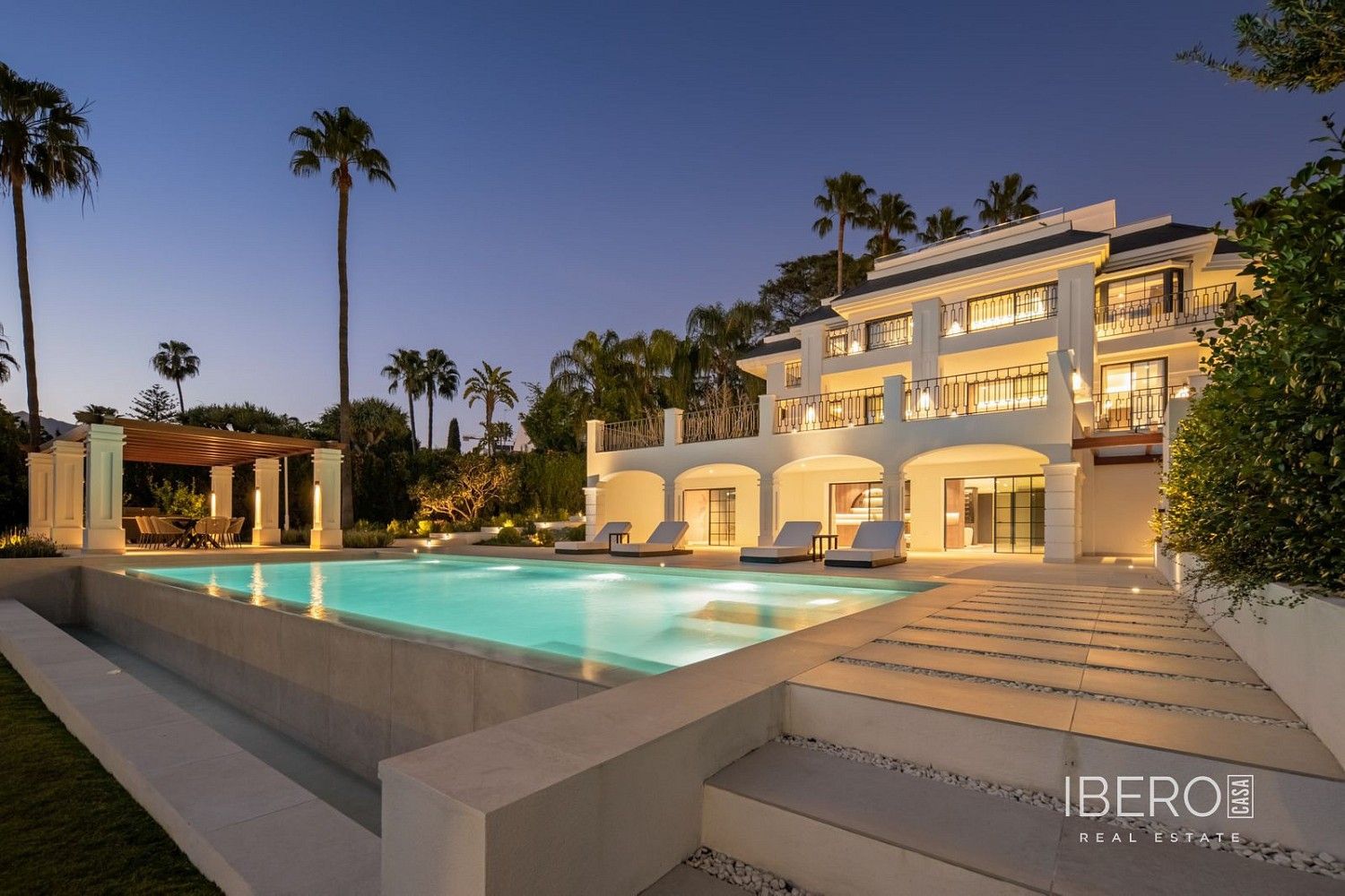 Rodinný dům · 1 112 m² · Nueva Andalucía, ES - 3