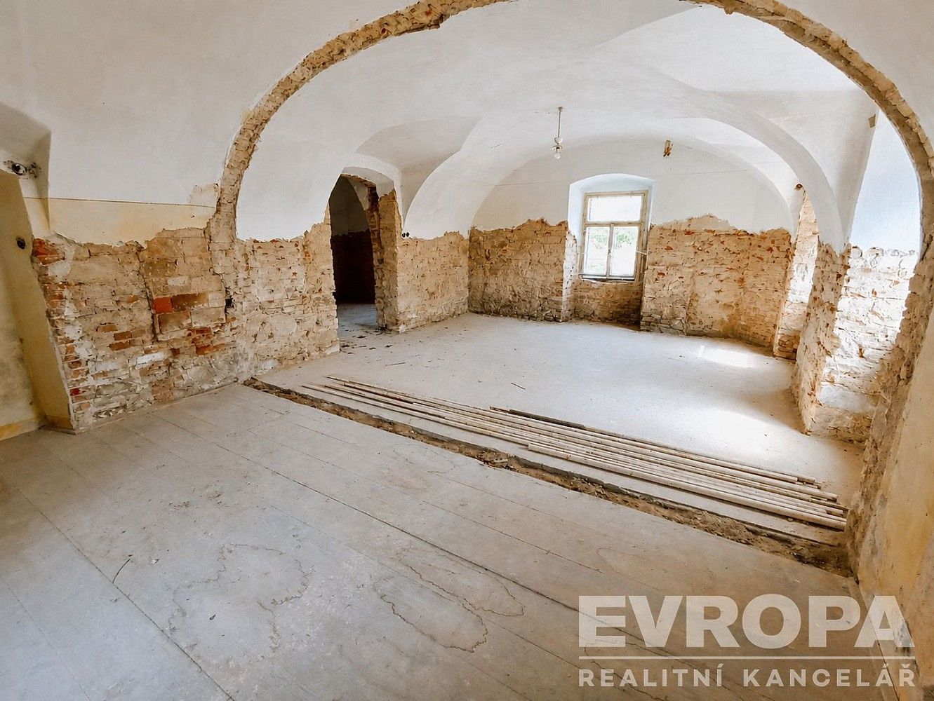 Prodej komerční - Uzeničky - Černívsko, okres Strakonice, Jihočeský kraj, 631 m² - 5