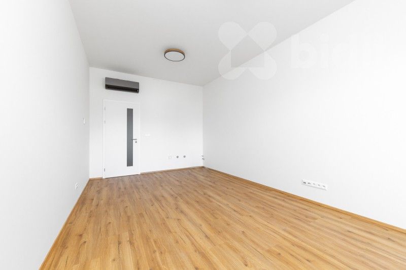 Pronájem byt 1+kk - Komárov, Brno, 34 m²