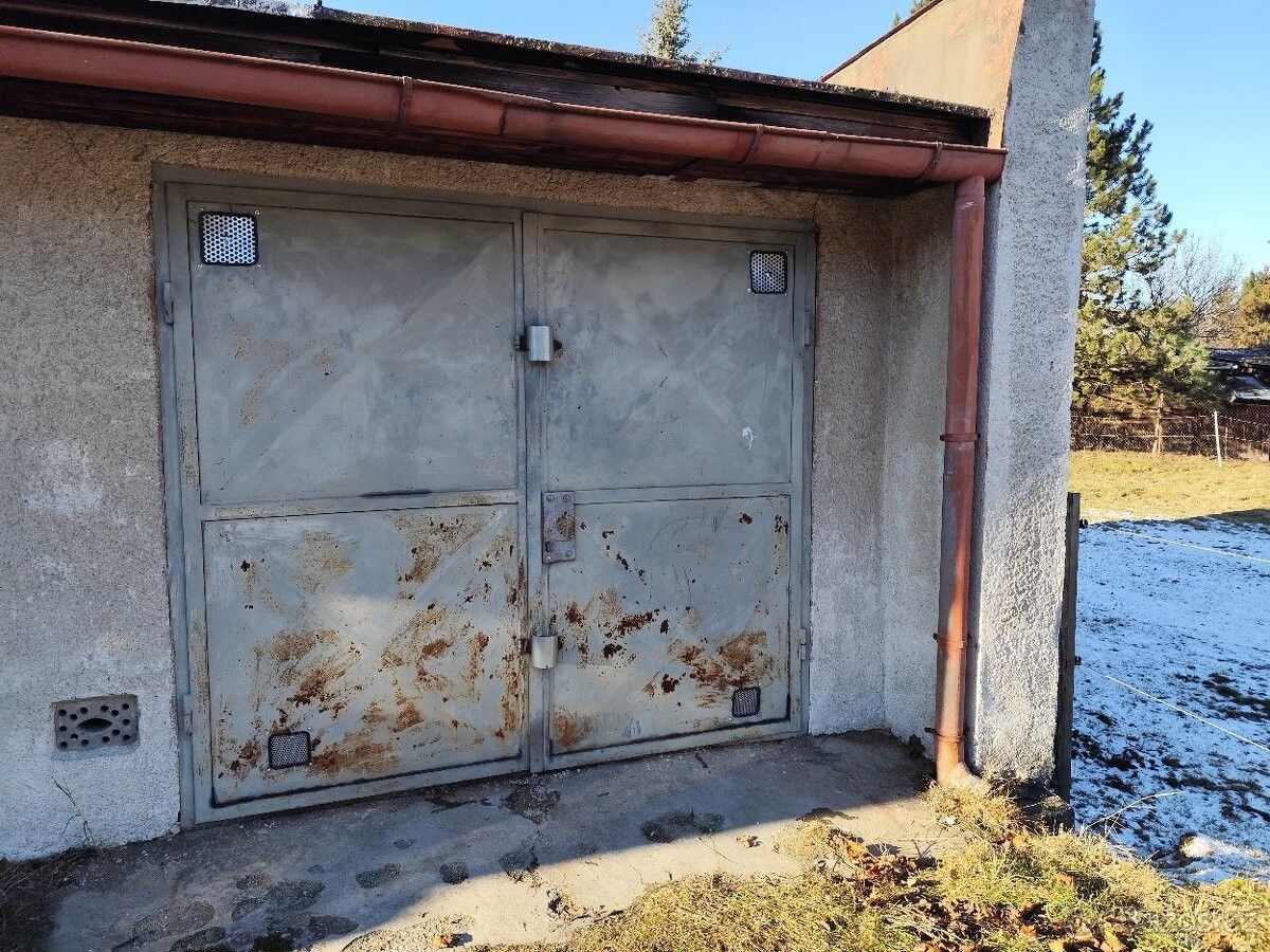 Garáže, Praha, 150 00