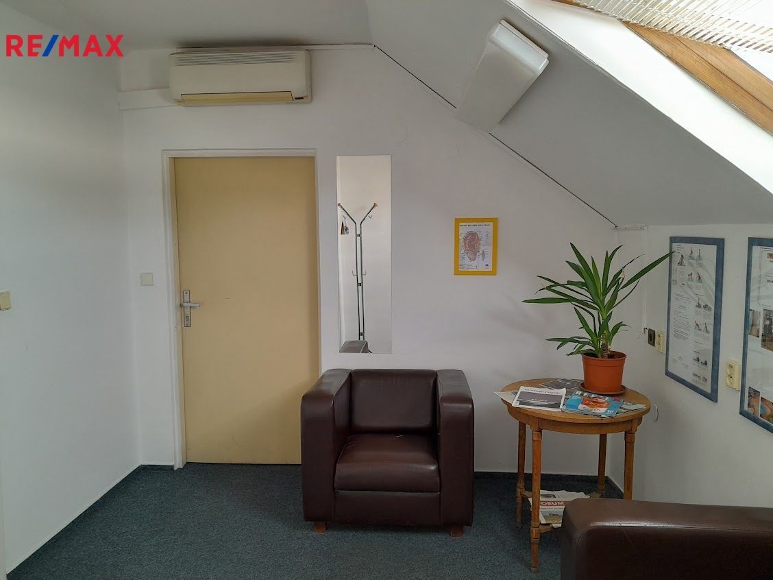 Kanceláře, Velká Michalská, Znojmo, 67 m²