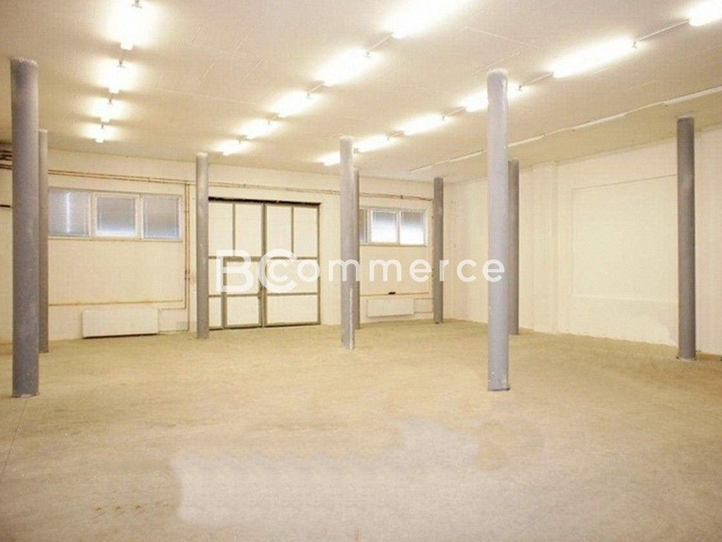 Sklad, 400 m²