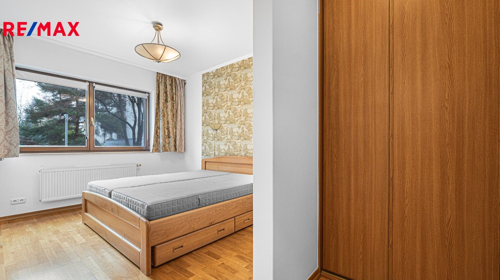 4+kk, Irská, Praha, 120 m²