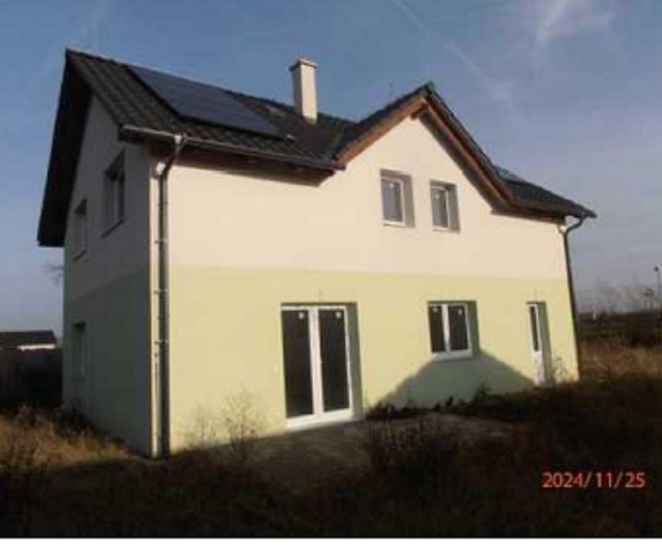 Rodinné domy, Luštěnice, 294 42