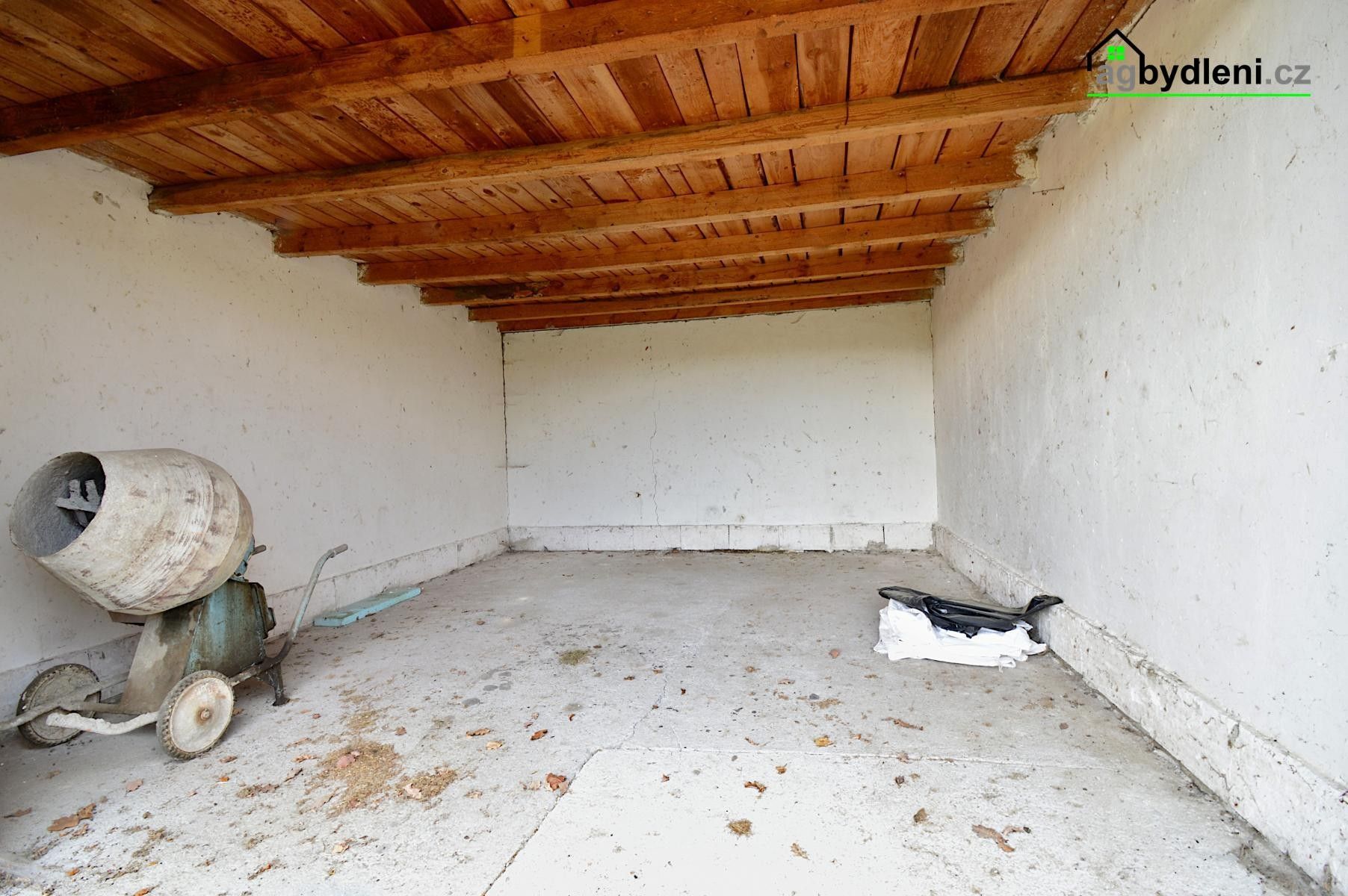 Prodej rodinný dům - Bezděkov, Švihov, 60 m²