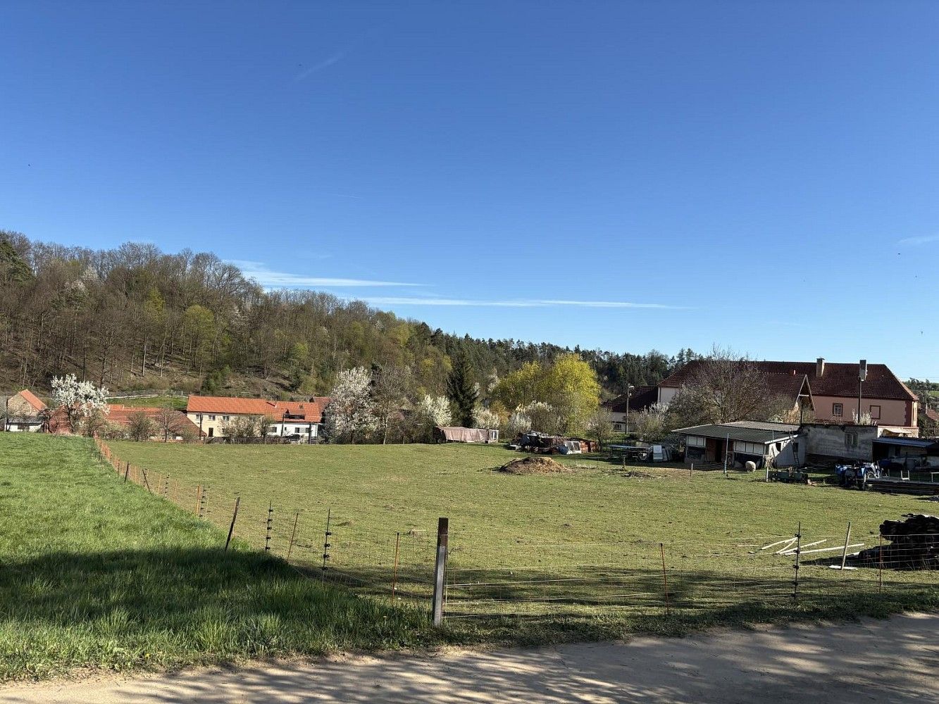 Pozemky pro bydlení, Jasenice, okres Třebíč - 1